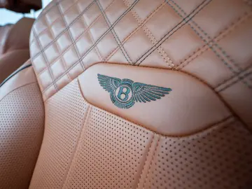BENTLEY Bentayga V8 First Edition