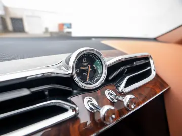 BENTLEY Bentayga V8 First Edition