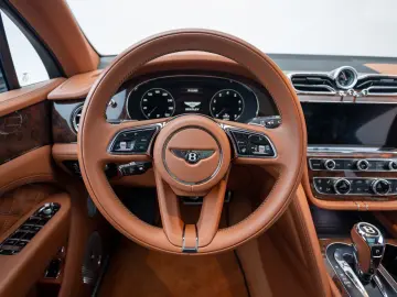BENTLEY Bentayga V8 First Edition