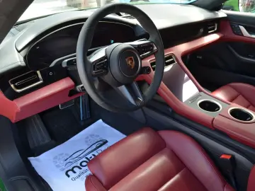 PORSCHE Taycan Cross Turismo Turbo S