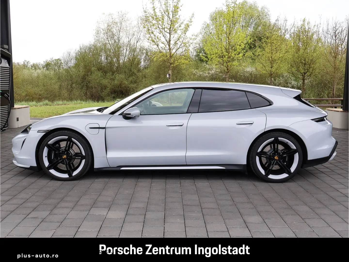 PORSCHE Taycan Turbo Sport Turismo SpoartChrono 4 1 Sitz