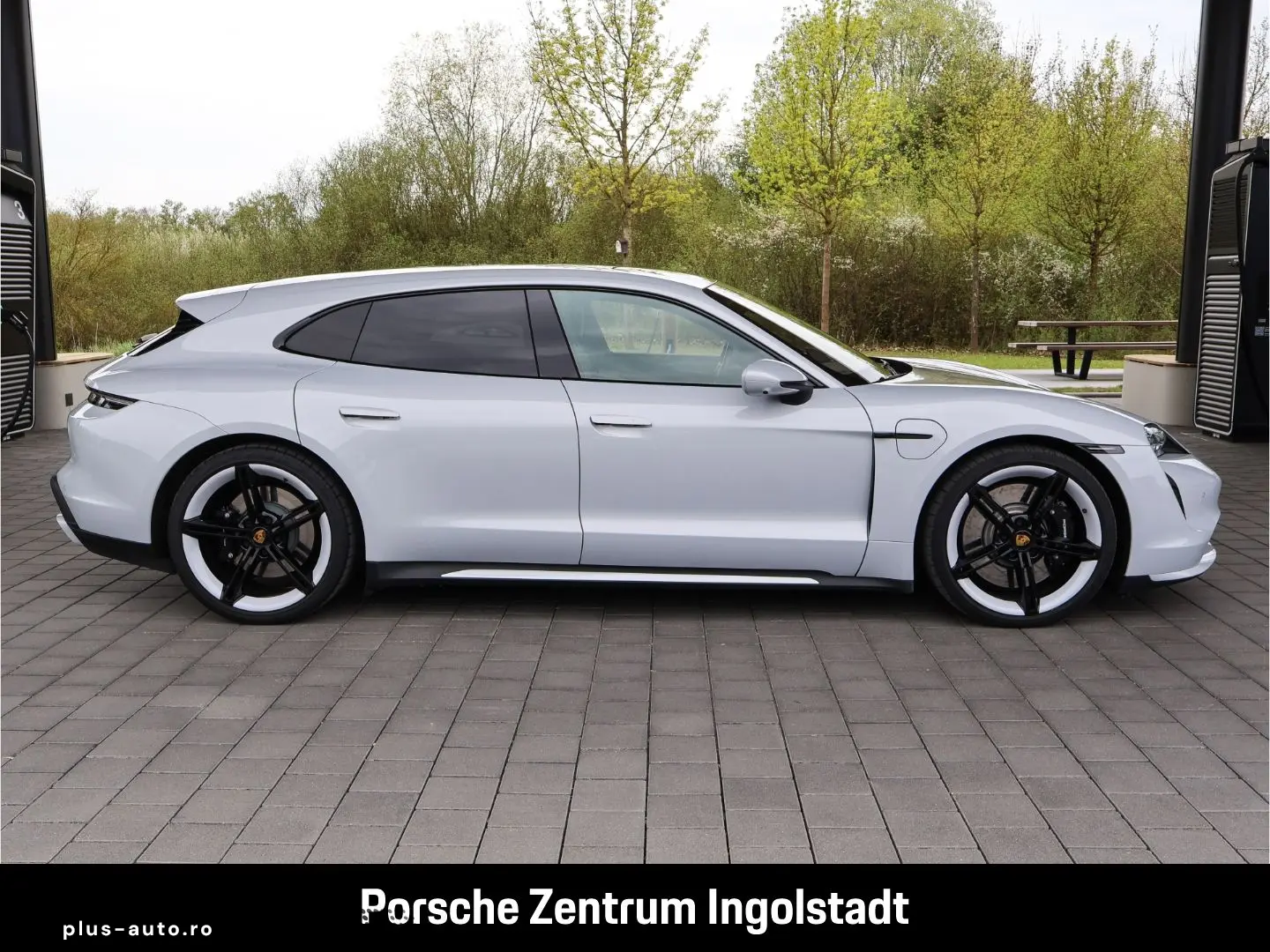 PORSCHE Taycan Turbo Sport Turismo SpoartChrono 4 1 Sitz