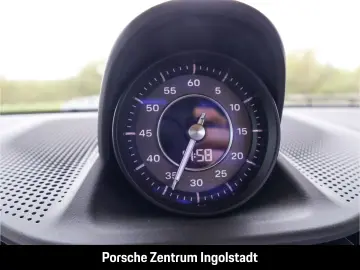 PORSCHE Taycan Turbo Sport Turismo SpoartChrono 4 1 Sitz