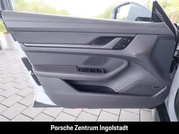 PORSCHE Taycan Turbo Sport Turismo SpoartChrono 4 1 Sitz