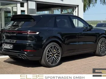 PORSCHE Cayenne Turbo E-Hybrid BURM PCCB INNO PANO MASSA