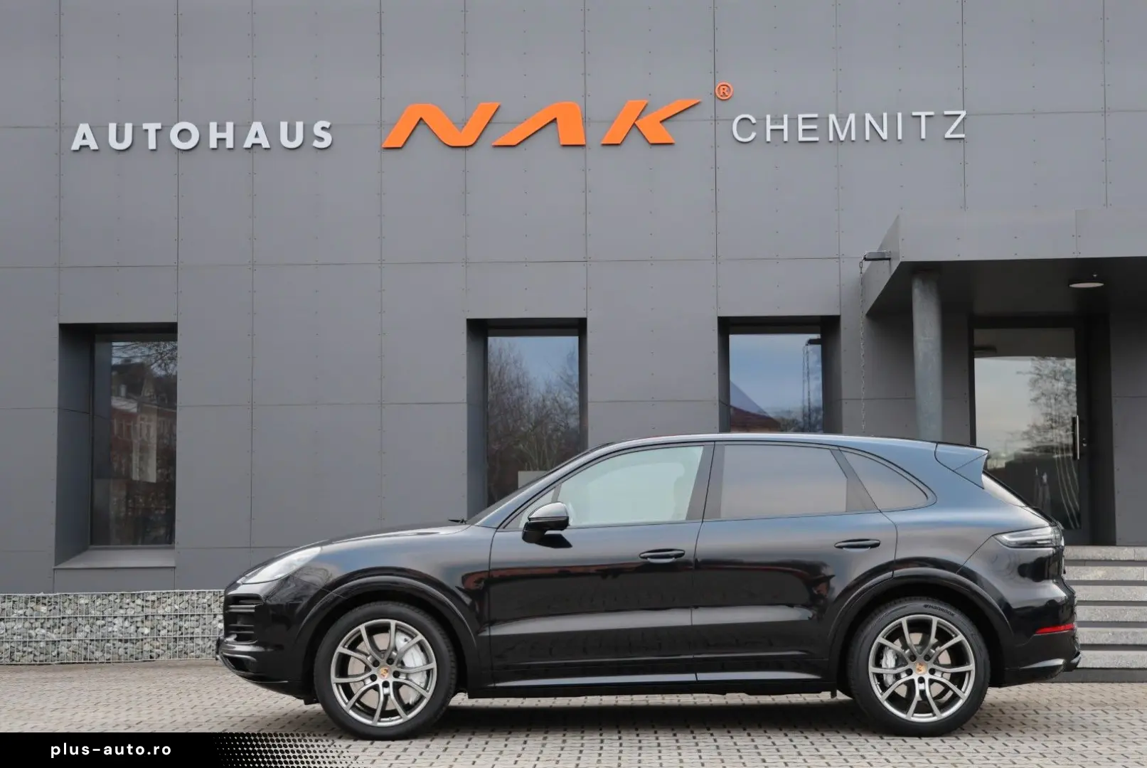 PORSCHE Cayenne Turbo Pano SoftClose Nachtsicht Carbon