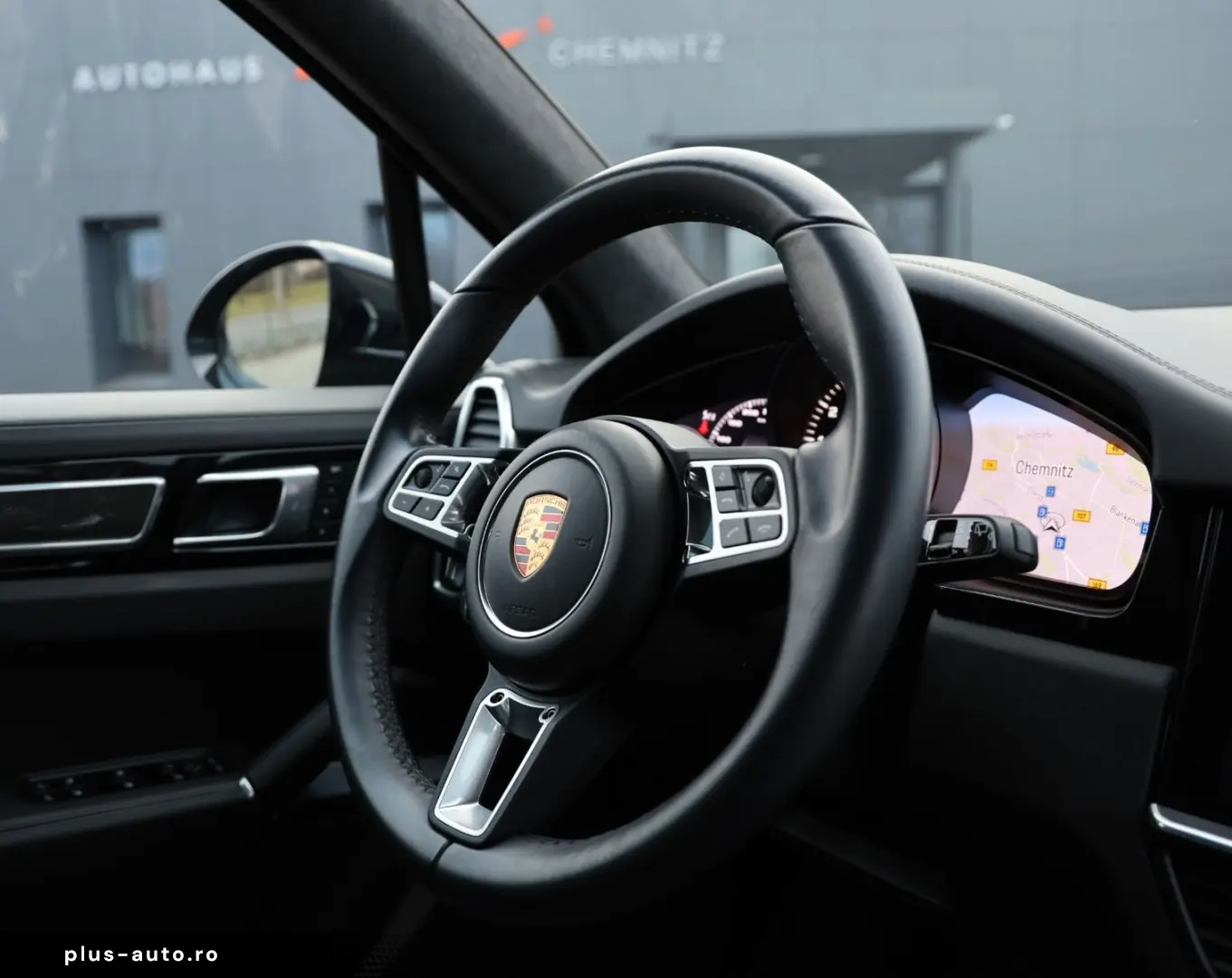 PORSCHE Cayenne Turbo Pano SoftClose Nachtsicht Carbon