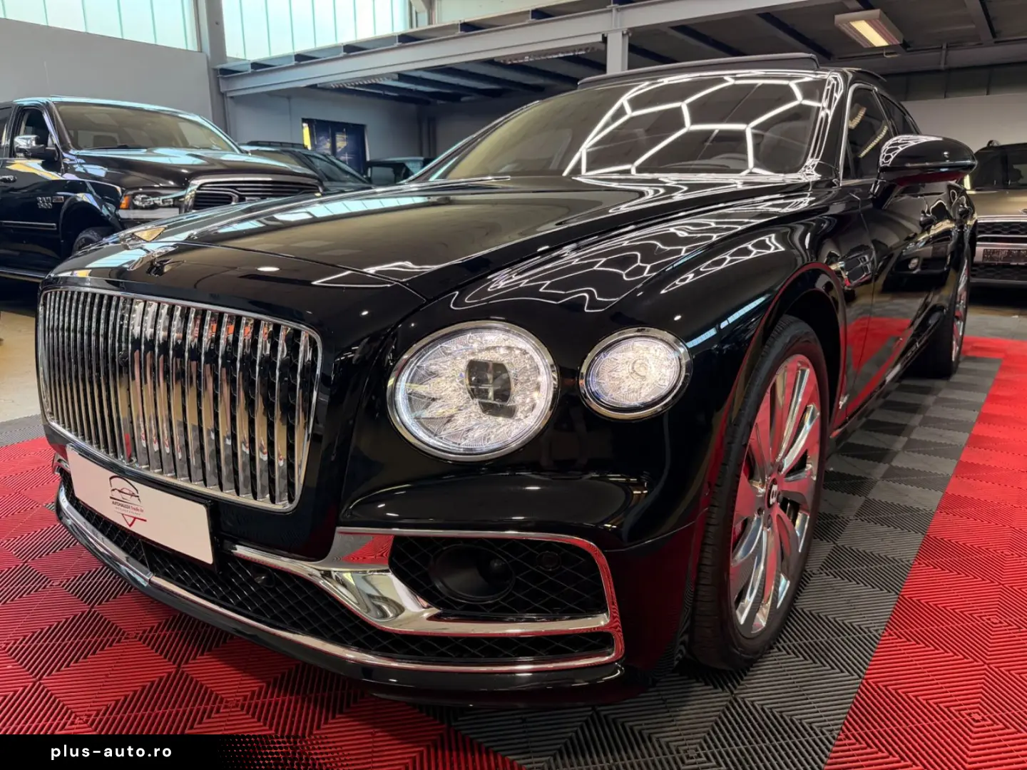 BENTLEY Flying Spur 6.0 W12 Mulliner First Edition Pano