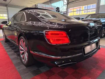 BENTLEY Flying Spur 6.0 W12 Mulliner First Edition Pano