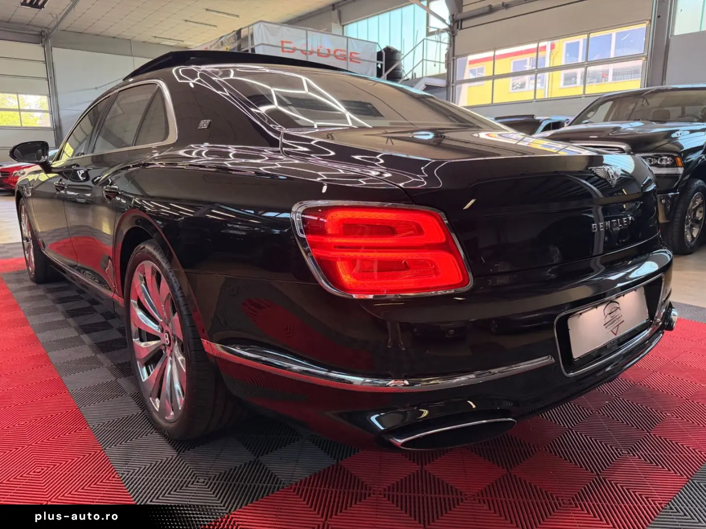 BENTLEY Flying Spur 6.0 W12 Mulliner First Edition Pano