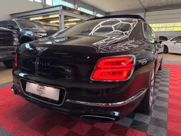 BENTLEY Flying Spur 6.0 W12 Mulliner First Edition Pano