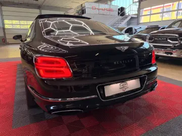BENTLEY Flying Spur 6.0 W12 Mulliner First Edition Pano