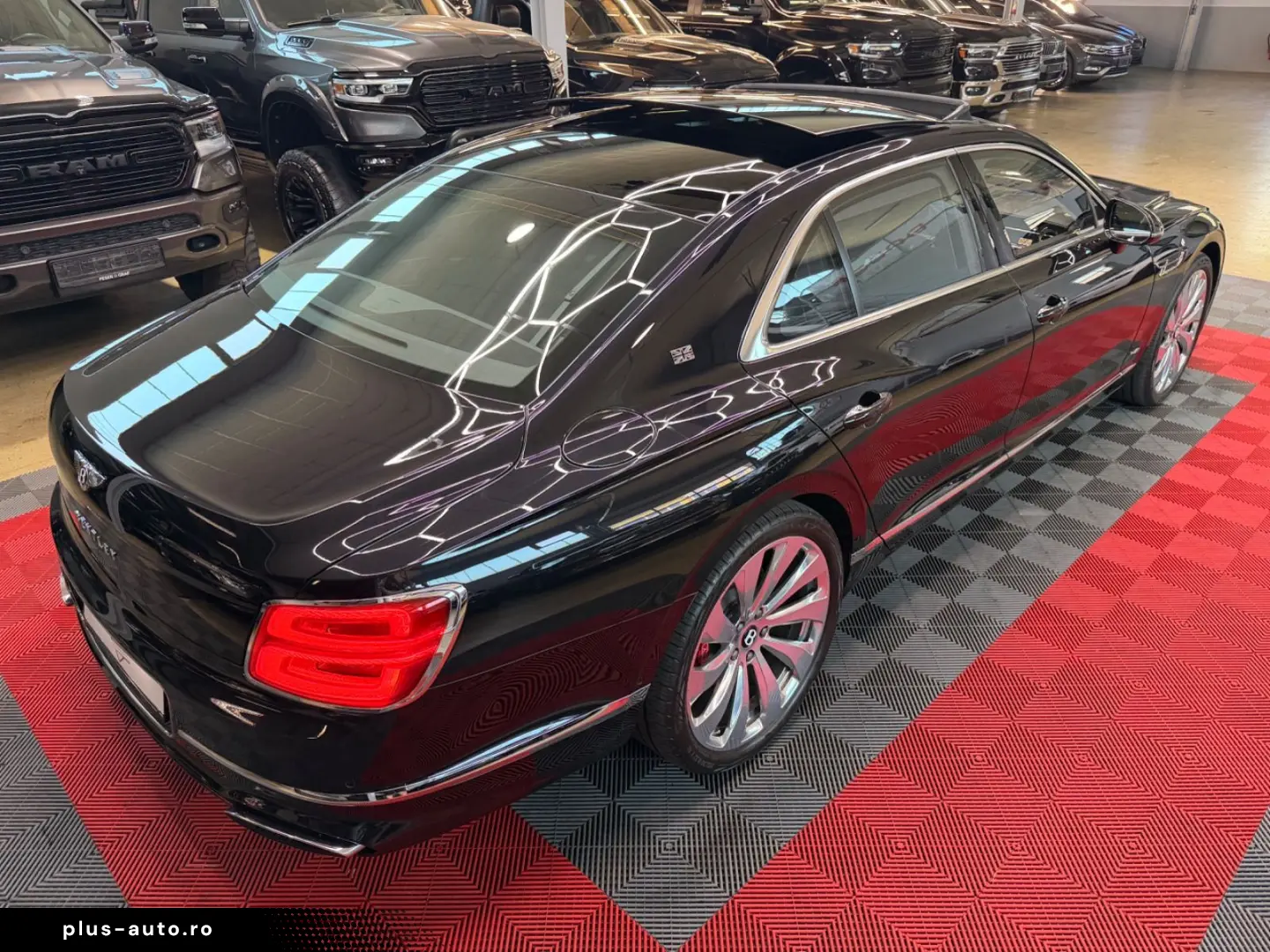 BENTLEY Flying Spur 6.0 W12 Mulliner First Edition Pano
