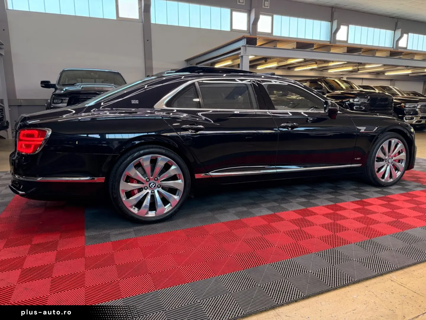 BENTLEY Flying Spur 6.0 W12 Mulliner First Edition Pano
