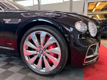 BENTLEY Flying Spur 6.0 W12 Mulliner First Edition Pano