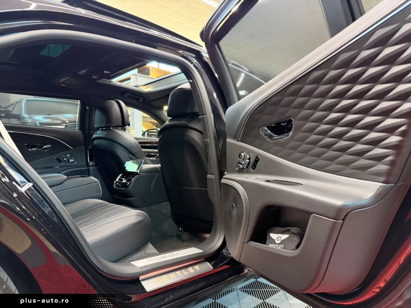 BENTLEY Flying Spur 6.0 W12 Mulliner First Edition Pano