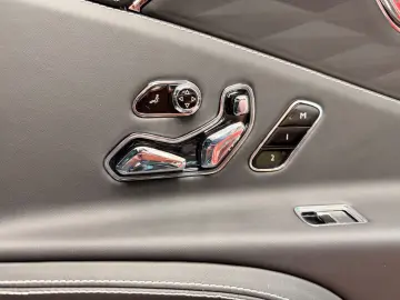 BENTLEY Flying Spur 6.0 W12 Mulliner First Edition Pano
