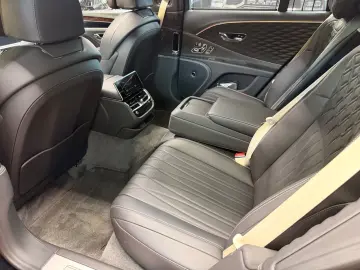 BENTLEY Flying Spur 6.0 W12 Mulliner First Edition Pano