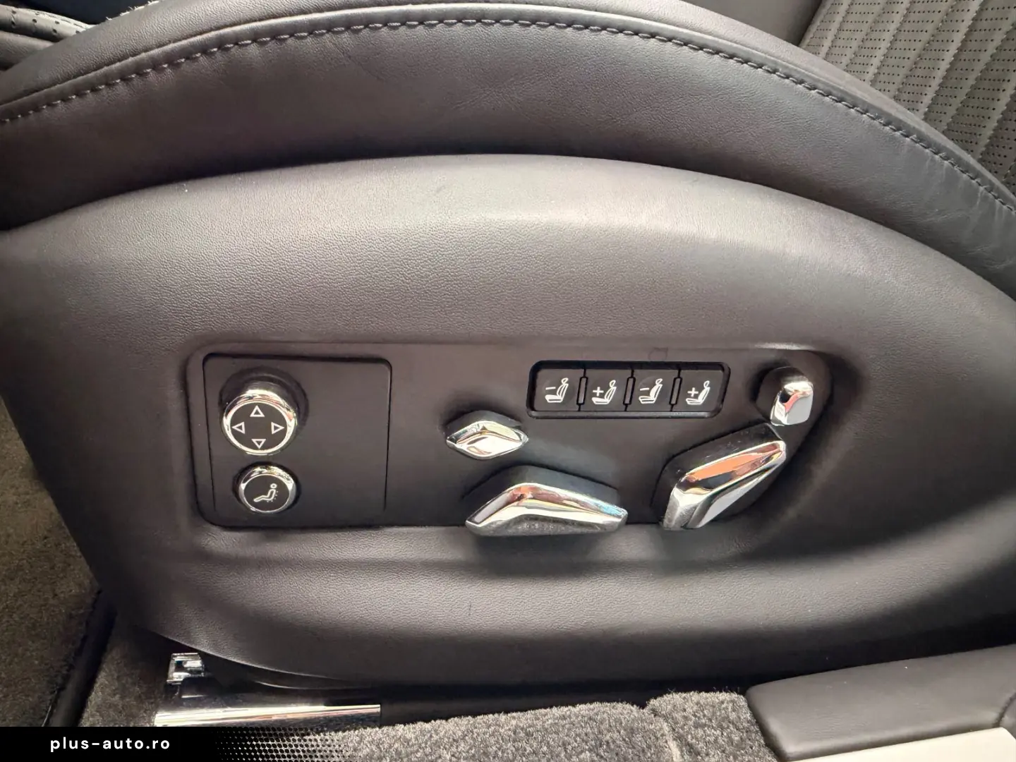 BENTLEY Flying Spur 6.0 W12 Mulliner First Edition Pano