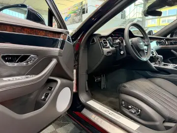 BENTLEY Flying Spur 6.0 W12 Mulliner First Edition Pano
