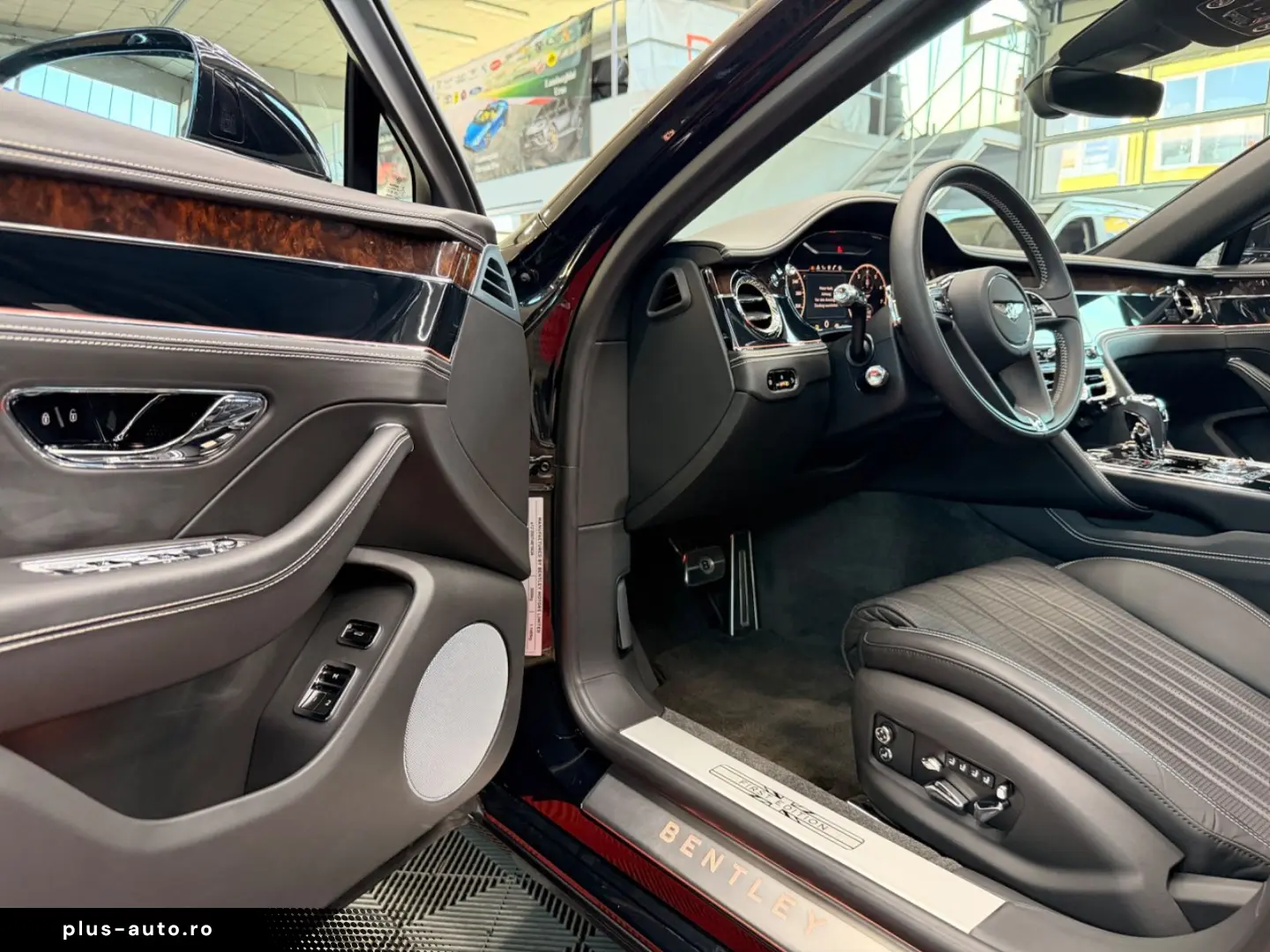 BENTLEY Flying Spur 6.0 W12 Mulliner First Edition Pano