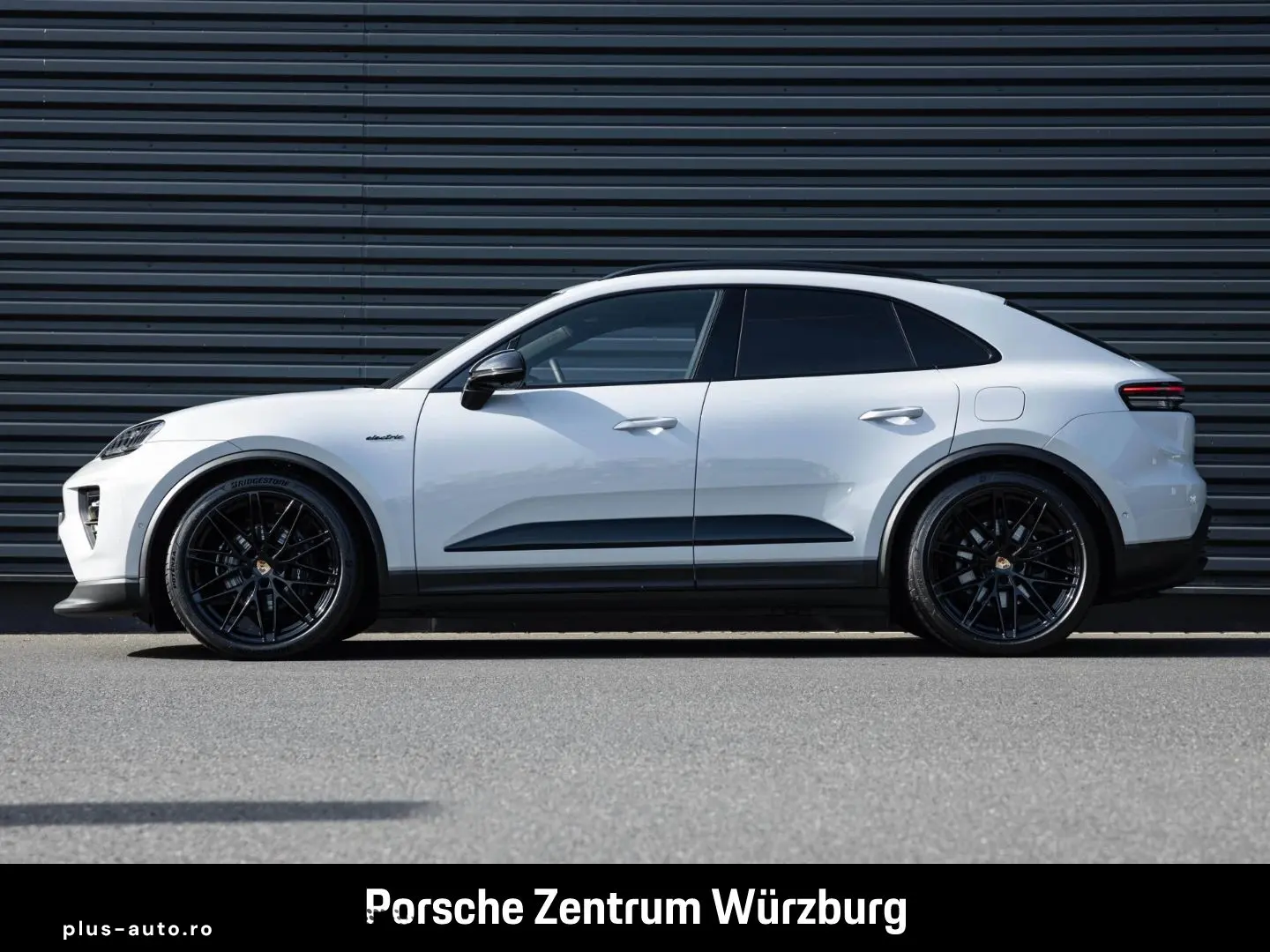 PORSCHE Macan 4 LED-Matrix Surround-View InnoDrive
