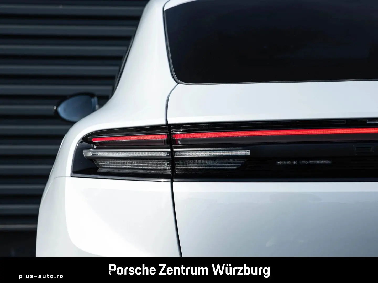 PORSCHE Macan 4 LED-Matrix Surround-View InnoDrive