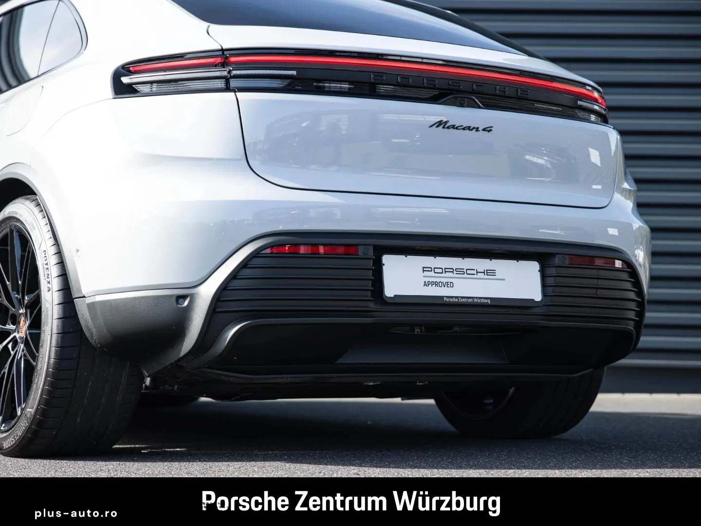 PORSCHE Macan 4 LED-Matrix Surround-View InnoDrive