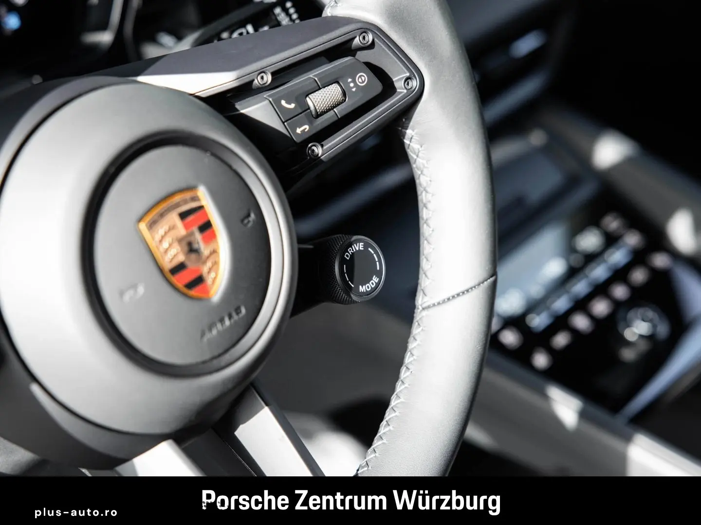 PORSCHE Macan 4 LED-Matrix Surround-View InnoDrive