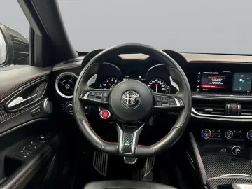 ALFA ROMEO Stelvio 2.9 V6 Bi-turbo Quadrifoglio Q4