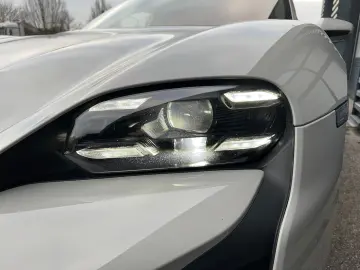 PORSCHE Taycan Turbo S   Burmester