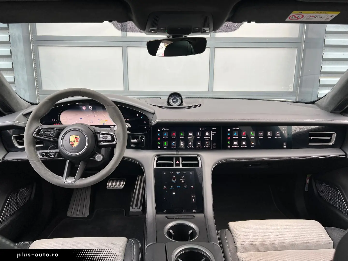 PORSCHE Taycan Turbo S   Burmester