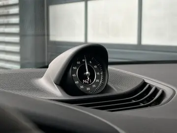 PORSCHE Taycan Turbo S   Burmester