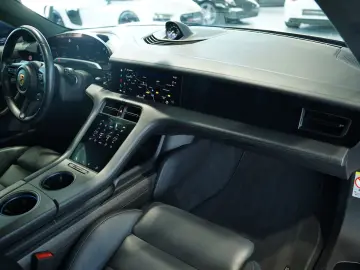 PORSCHE Taycan GTS  21  Pano  Sitzbelüftung