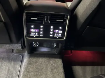 PORSCHE Cayenne Coupé Platinum Edition