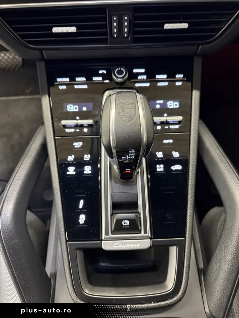 PORSCHE Cayenne Coupé Platinum Edition