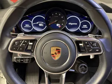 PORSCHE Cayenne Coupé Platinum Edition