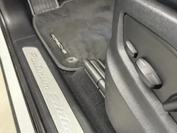 PORSCHE Cayenne Coupé Platinum Edition