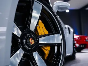 PORSCHE 992 992 Turbo S 3.8 Bi-Turbo PDK - PCCB - Burmes