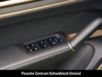 PORSCHE Cayenne Turbo E-Hybrid Burmester Nachtsicht PDCC