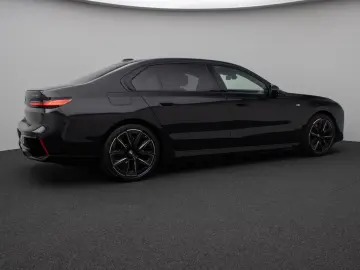 BMW i7 xD60 M-Sport HUD Pano 360