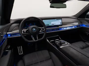 BMW i7 xD60 M-Sport HUD Pano 360