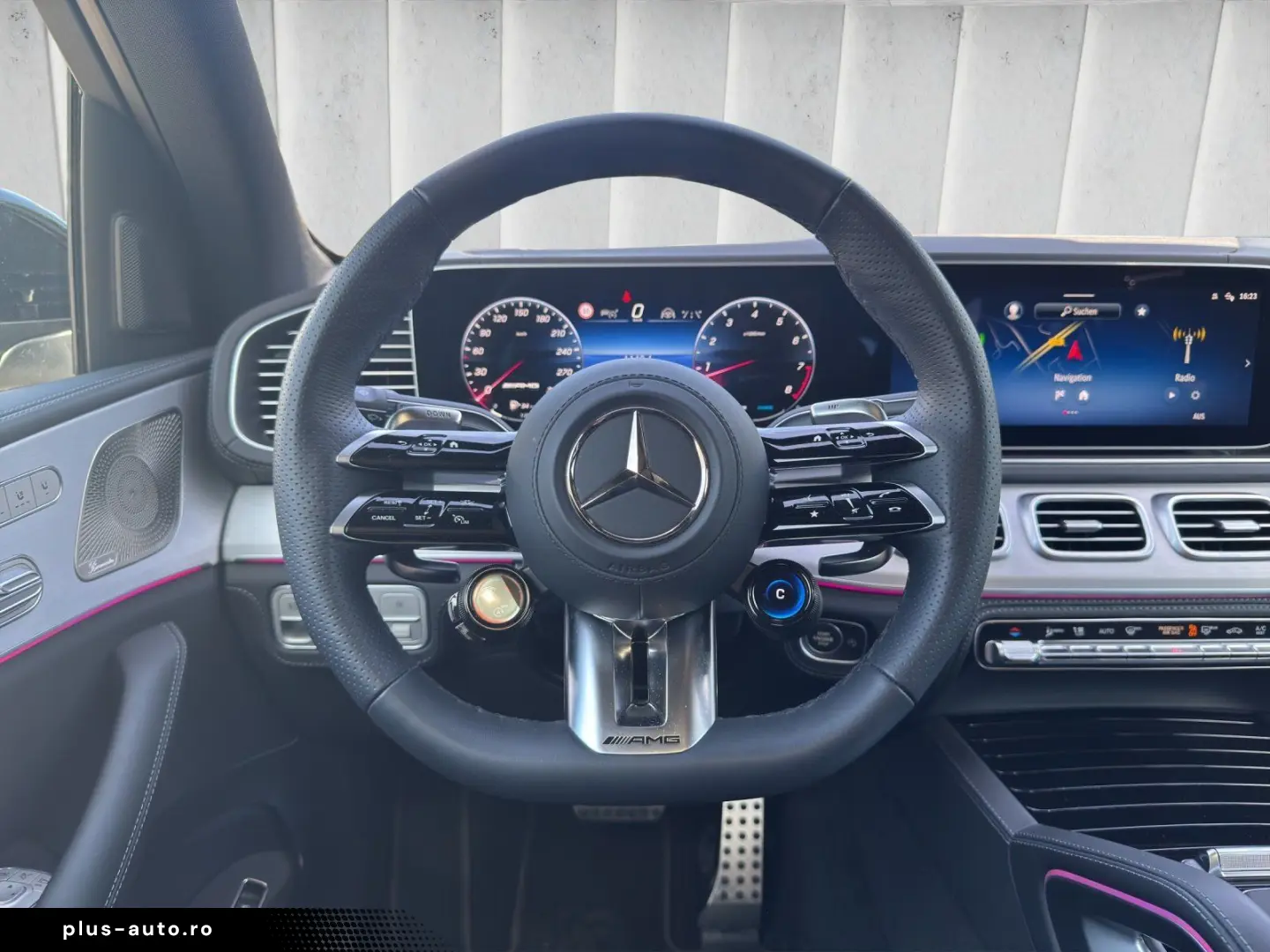 MERCEDES-BENZ GLE 63 S AMG Night Pano Burm HUD AHK 22