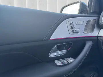 MERCEDES-BENZ GLE 63 S AMG Night Pano Burm HUD AHK 22