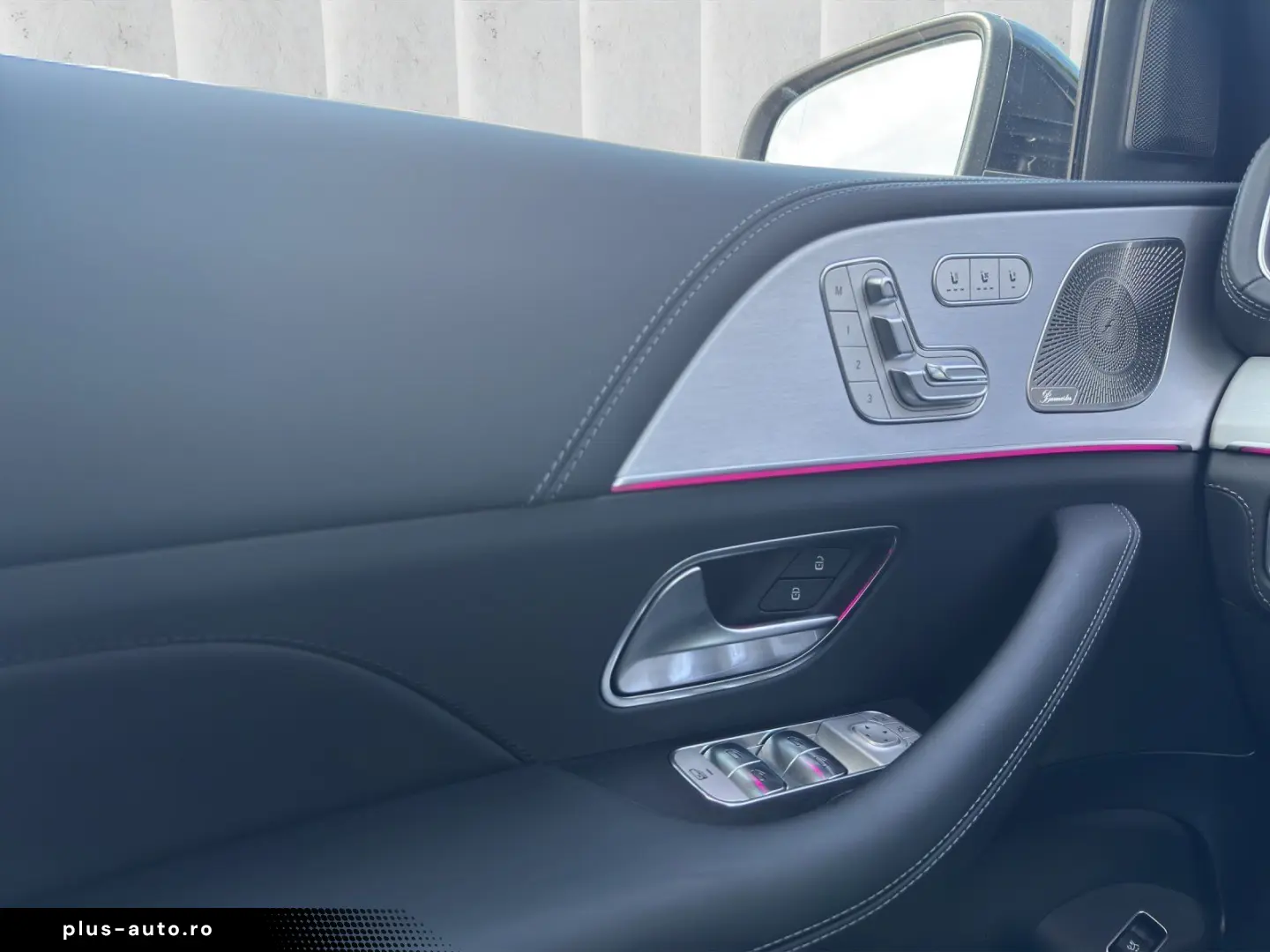 MERCEDES-BENZ GLE 63 S AMG Night Pano Burm HUD AHK 22