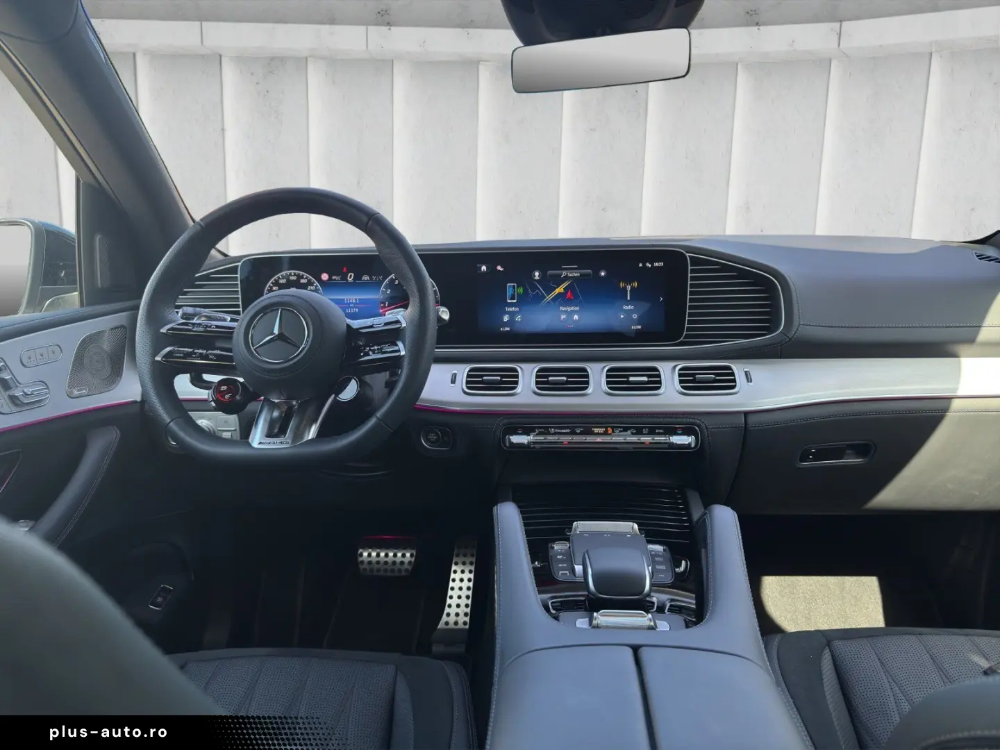 MERCEDES-BENZ GLE 63 S AMG Night Pano Burm HUD AHK 22