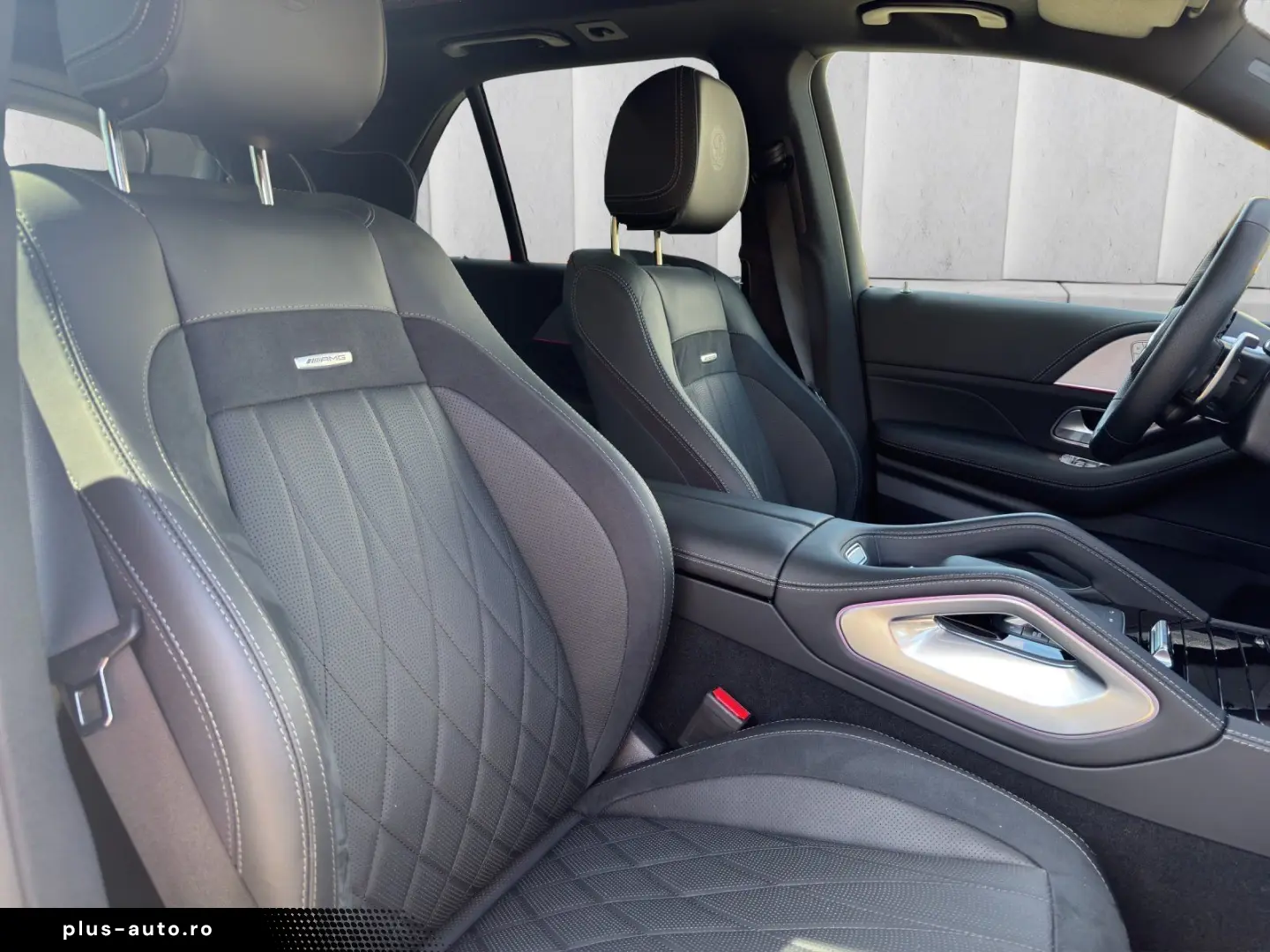 MERCEDES-BENZ GLE 63 S AMG Night Pano Burm HUD AHK 22