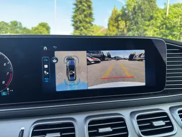 MERCEDES-BENZ GLE 63 S AMG Night Pano Burm HUD AHK 22