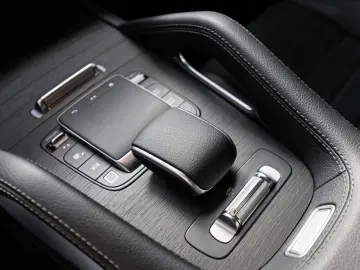 MERCEDES-BENZ GLE 350 de 4M AMG Sport Advanced  PANO