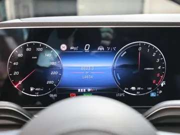MERCEDES-BENZ GLE 350 de 4M AMG Sport Advanced  PANO